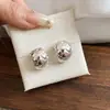 Brincos Tecidos em Metal com Formato de C, Galvanizados a Ouro 18K Real, Brincos Minimalistas Franceses para o Dia a Dia, Luxo Leve, Sensação de Alta Qualidade, Brincos Versáteis