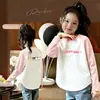 Nova Camiseta de Manga Longa Color Block Estilo Coreano para Meninas, Base para Primavera e Outono, Top Elegante de Outono Slim Fit para Crianças