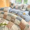 Nueva cama de algodón de clase A para madres e hijos de 120 grados, juego de cuatro piezas para el hogar, juego de tres piezas para dormitorio de estudiantes con diseño floral, venta al por mayor