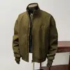 Nueva Chaqueta de Piloto Coach para Hombre de Otoño con Pliegues, Triple Protección, Cuello Alto, Tallas Grandes, Color Sólido, Abrigo Versátil