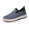 Zapatos de Tela Old Beijing Zapatos Individuales de Primavera Suela Blanda Superficie de Tela Zapatos Casuales para Personas de Mediana Edad Slip-on Cómodos Transpirables Zapatos para Coche para Hombres