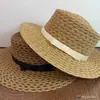 Sombrero de Paja Retro Francés para Mujer con Copa Plana y Ala Ancha Sombrero de Sol para Playa Vacaciones Atmósfera Fotográfica Protección Solar Sombrero con Lazo