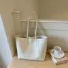 Bolsa Tote de Alta Gama para Viajes Diarios para Mujeres 2026 Nuevo Verano Moda Retro Bolso de Hombro Bolsa de Mano de Gran Capacidad