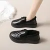 2026 Novos Sapatos Femininos Quentes de Pelúcia para Outono e Inverno, Sapatos de Algodão com Forro de Lã, Sapatos para Gestantes, Sapatos Baixos Confortáveis para Calçar e Tirar, Botas de Neve