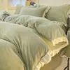Juego de ropa de cama de cuatro piezas de terciopelo de leche de invierno, cálido y con forro polar, estilo princesa con ribete de encaje, funda de edredón de forro polar coral, sábana bajera y faldón de cama