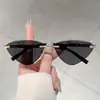 Óculos de Sol Fashion Triangulares Sem Aro Estilo Novo Atravessando Fronteiras Estilo de Rua Casual Versátil Óculos de Sol de Alta Qualidade