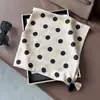 Bufanda Cuadrada Pequeña con Borlas y Estampado de Ponis de Nuevo Estilo, Bufanda de Cuello con Borlas de Moda, Bufanda Delgada para Mujer