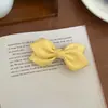 Grampo de Cabelo Fashion Simples com Laço Presilha Bico de Pato Retro Versátil Grampo Lateral para Cabelos Soltos e Franja Acessório de Cabelo