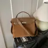 Bolsa Tote Retro de Gran Capacidad para Commuter para Mujer 2025 Invierno Nuevo Estilo Tendencia Empalme Moda Bolso de Hombro Único Cruzado