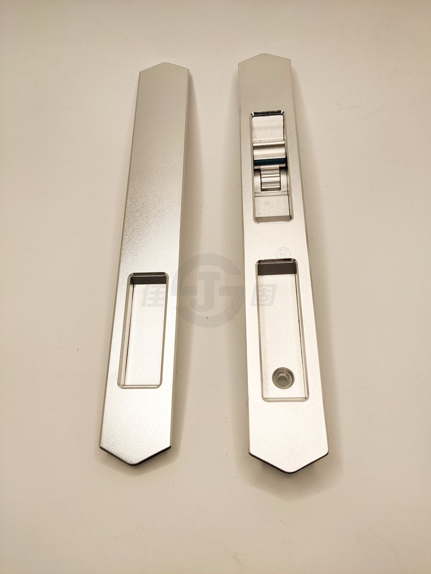 01b