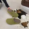 Medias zapatillas de punta cerrada versión piel de vaca para mujer, nuevo estilo para uso exterior, zuecos perezosos retro Mori, suela suave, zapatos Birkenstock feos-lindos