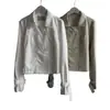 Corea Otoño/Invierno 2026 Chaqueta Corta de Manga Larga con Cuello Solapa de Doble Botonadura