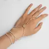 Pulsera de Dedo para Mujer de Múltiples Capas Ajustable, Colgante de Cruz Simple Versátil de Perlas Artificiales