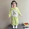 Doce Conjunto para Meninas Novo 2026 Primavera e Outono Moletom Estiloso de Desenho Animado Infantil Conjunto de Duas Peças da Moda para Bebês Meninas