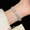 Pulsera Abierta Redonda Multicapa Incrustada con Diamantes Transfronteriza, Exquisita y de Moda, Pulsera Versátil con un Toque de Lujo Ligero y de Alta Gama para Mujeres