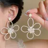 "Flor de Mar Poco Profundo" Pendientes de Flor de Cristal con Cuentas de Diamante y Tachuelas de Plata, Pendientes de Estilo Lujo Ligero, Exquisita Joyería de Oreja de Gama Alta