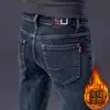 Jeans azules de alta gama italianos para hombre, nuevo estilo otoño e invierno 2026, pantalones largos casuales ajustados rectos forrados de forro polar para hombre