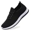 Nuevos Zapatos de Tela Old Beijing Primavera y Verano 2023 Zapatos de Trabajo para Hombre Zapatos para Caminar de Personas Mayores Zapatos de Mamá Zapatos Deportivos Casuales