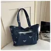 Bolso de hombro de mezclilla para mujer, versátil, gran capacidad, tote de lona lavada, bolso azul estilo japonés para el día a día, bolsa de compras portátil