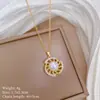 [Acero de titanio] Conjunto de collar y pendientes con perlas giratorias de lujo, personalidad elegante y llena de diamantes.
