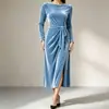 Vestido de otoño/invierno para mujer, de terciopelo, de manga larga, con cinturón de corbata, abertura y corte ajustado, longitud midi, de importación europea y americana