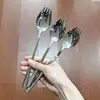 Cuchara y Tenedor Integrados Dentados de Acero Inoxidable Vajilla Coreana Creativa Dentada Cuchara y Tenedor Multifuncional para Té de la Tarde Ensalada Postre Cuchara y Tenedor