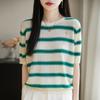 Suéter de Cuello Redondo de Tencel Lyocell Nuevo de Primavera y Verano 2025 Camiseta de Manga Corta para Mujer Top Rayado con Combinación de Colores Calado