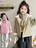 Chaqueta de forro polar para niña otoño e invierno 2026 nuevo estilo abrigo de invierno de moda para bebé niña top engrosado para niños pequeños