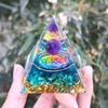 Comercio transfronterizo Amazon Pirámide de cristal Cristal Grava Pegamento Resina Hogar Escritorio Decoración hecha a mano Regalo