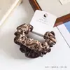 Acessórios de Cabelo de Tecido Estilo Coreano 2 Peças Estampa de Leopardo Penteada Borda Travada Laços de Cabelo Artesanais Faixas de Cabelo Bolinhas Florais Pequenos Laços de Cabelo Elásticos