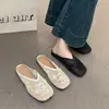 Primavera 2026 Nuevo Estilo Malla Bordado de Perlas Punta Redonda Baja Zapatos Planos de Exterior Modernos Bailarinas