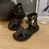 Sandálias Infantis Verão 2026 Novo Estilo Sapatos Infantis Sola Macia Cano Alto Sapatos Romanos Prata Estilosos Sapatos de Princesa Itens Mais Vendidos