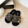 Pantuflas esponjosas estilo francés con hebilla para mujer, nueva colección otoño/invierno 2026, pantuflas de algodón slip-on chic y cómodas para casa