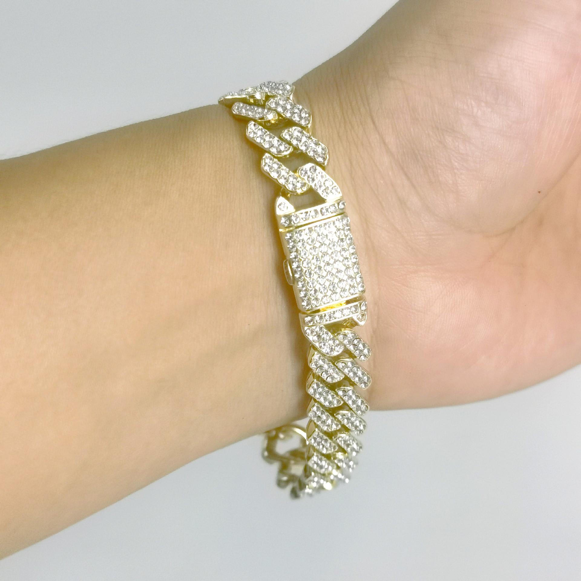 D49D522B3355D07F7A1BF9F5CC547F