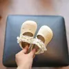 Zapatos de Princesa Plateados de Cuero para Bebé Niña Estilo Nuevo Primavera 2026 Suela Suave Antideslizantes Zapatos para Niños Pequeños Moño de Encaje Zapatos para Bebés y Niños Pequeños