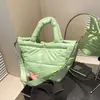 Nuevo Estilo Abrigo de Algodón Bolsa de Plumón para Mujer Simple Cuadros Algodón Espacial Bolso de Mano Nicho Ligero Casual Bandolera
