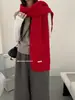 Cachecol de alta qualidade em mistura de lã para mulheres, estilo "old money" atmosférico, perfeito para outono e inverno, valoriza o tom de pele, macio, quente e tricotado, direto do fabricante