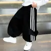 2131 Calça de Malha para Meninos Primavera e Outono 2026 Novo Estilo Calça Jogger Casual Elegante de Perna Curva para Meninos Calça de Perna Reta para Bebê