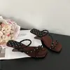 Sandalias Gruesas de Tacón Alto Estilo Francés para Mujer, Adecuadas para Uso al Aire Libre en Verano 2026, Modelo Nuevo Cómodo que Combina Bien con Vestidos, Añadiendo un Look Impresionante y Elegante