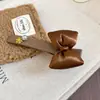 Pasador de Flor con Spray y Incrustaciones de Diamantes, Nuevo Clip de Pato Dulce Estilo Coreano, Accesorio para el Cabello de Diseño de Nicho de Moda para Mujeres