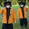 Colección nueva de primavera y otoño 2026 para niños: ropa deportiva para exteriores para niños, chaqueta de otoño con capucha tres en uno para bebé