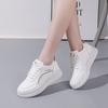 Sapatos Transfronteiriços para Mulheres Outono 2025 Novos Bonitos Estudantes Versão Coreana Versátil Campus Plano Casual Sapatos Brancos para Mulheres