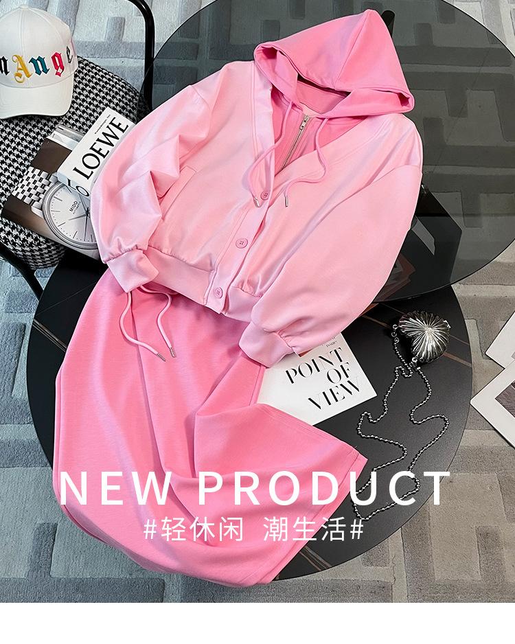 跨境淘货源分销2023秋季裙子新款街头潮流减龄小个子爆款欧货网红款运动套装休闲运动气质休闲时尚流行新款秋装秋装女装时尚套装套装女装秋季套装女套装女女士运动服女装两件套套装卫衣套装休闲套装秋季套装女装时尚套装盐系休闲套装女装2023百搭设计感小众洋气欧货阿里国际站跨境采购Cross-border, online source, distribution, 2023 autumn skirt, new style, street, trend, age reduction, small, explosive, European goods, network red, sportswear, leisure sports, temperament leisure, fashion popular, new autumn wear, autumn women's wear, fashion suit, women's suit, women's suit, women's sportswear, women's two-piece, hoodie suit, leisure suit, Autumn suit, women's fashion suit, salt department, women's 2023, everything, design sense, niche, foreign style, Ali International Station, cross-border procurement