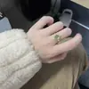 Mismo Estilo que en Xiaohongshu, Anillo Verde Claro Estilo Retro, Sencillo y Elegante, Lujo Ligero, Diseño Único, Sensación de Alta Gama