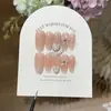 Yizhigu [Transparente Nude Flor de Cerezo] Estilo Coreano Suave Melocotón Nude Rosa Tallado Puntos Blancos Franceses Hechos a Mano Uñas Postizas