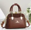 Nuevo Bolso de Moda de Mamá de Venta Caliente Bolso Cruzado Versátil para Hombro Textura de Alta Calidad 2026 Clásico Nuevo para Mujer Primavera Verano