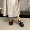 Zapatos Mary Jane tallados retro para mujer, nueva colección primavera 2026, punta cuadrada, tacón plano, suela suave, estilo commuter, estilo coreano