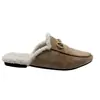 Chinelos para Usar ao Ar Livre, Chinelos de Algodão para Outono e Inverno, Novos Sapatos Velveteen Preguiçosos da Moda 2026, Versáteis e Confortáveis, Meias Chinelo Fechadas