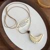 Collar trenzado de corazón y luna estilo étnico bohemio para mujer, nicho único, elegante, accesorios largos de verano para la playa