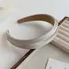 Exquisita Diadema de Satén Acanalado Francés Cráneo Alto Diadema Coreana de Gama Alta para Mujer Pinza para el Cabello de Temperamento de Lujo Ligero Goma para el Cabello